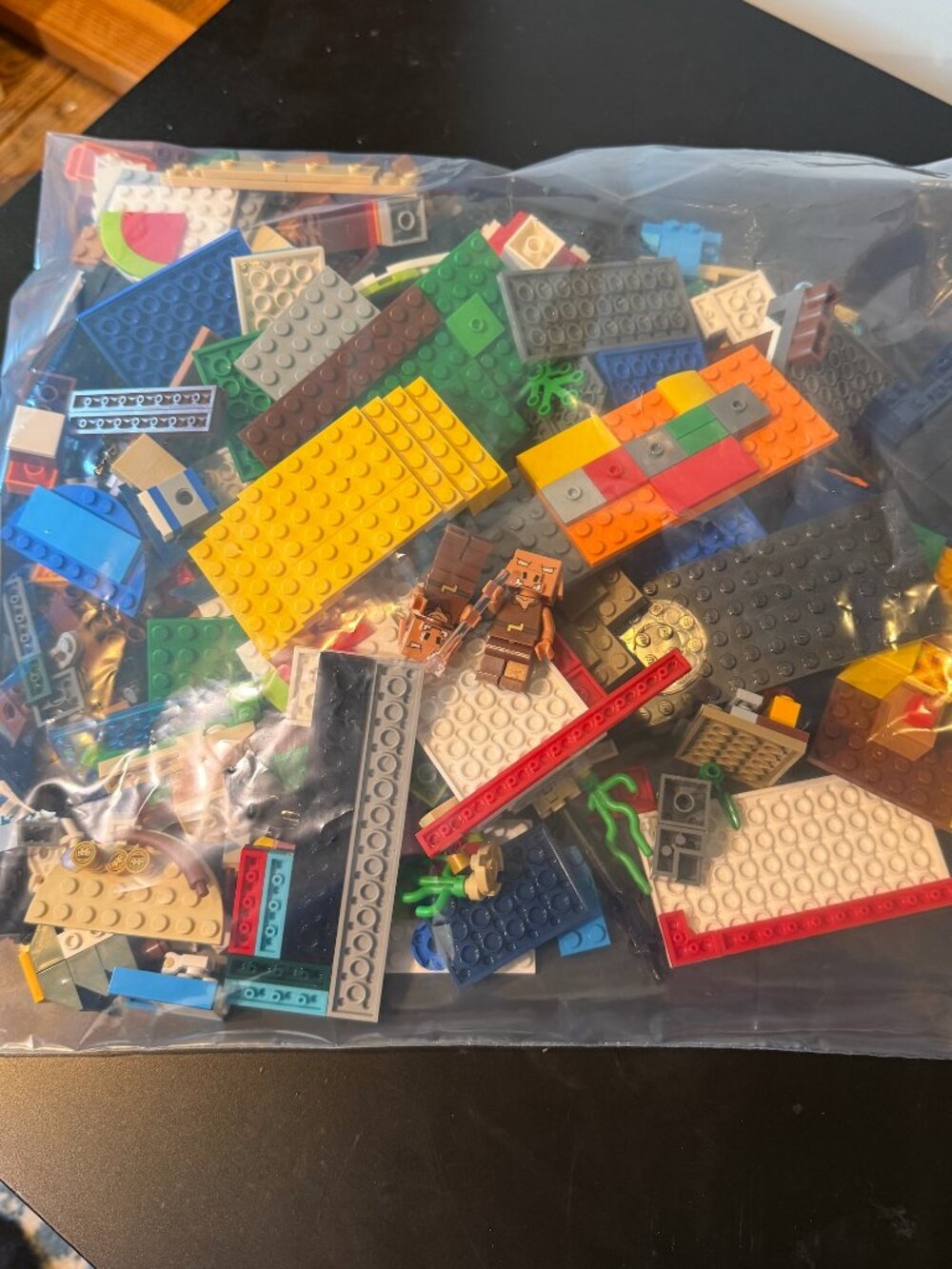 Lot of 2.5 Pounds Genuine Lego Building Blocks Mixed Colors Minifigs w/ Bag EUC